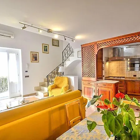 Sleeps 2 Air Con Wifi * Positano