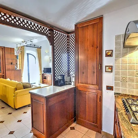 Sleeps 2 Air Con Wifi *