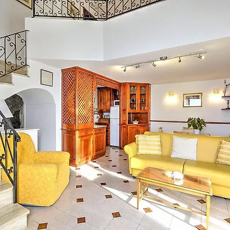 Sleeps 2 Air Con Wifi Vila Positano